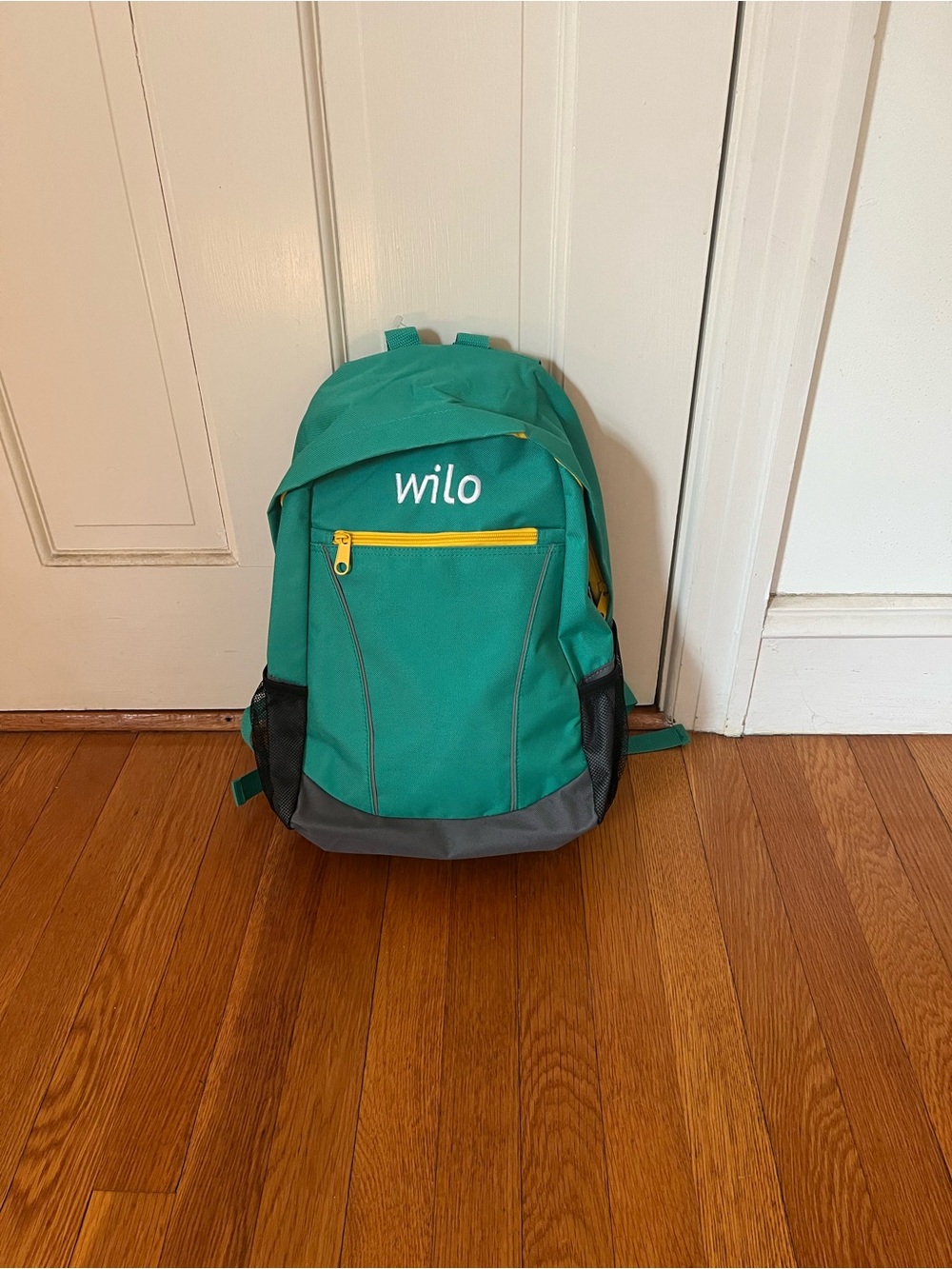WILO Backpack Green Grey Yellow Read Stain